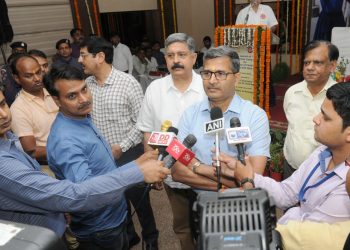 The Chairman, Railway Board, Shri Ashwani Lohani interacting with the media after launching an awareness campaign for Protection of Children in Contact with Railways, in New Delhi on June 07, 2018.	
The General Manager, Northern Railway, Shri Vishwesh Chaube and senior officials are also seen.