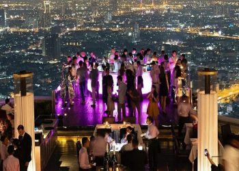Sky Bar, Lebua Hotel and Towers, Bangkok.
